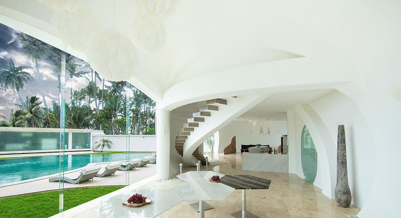 The Cloud Beachfront Villa Tabanan Екстериор снимка