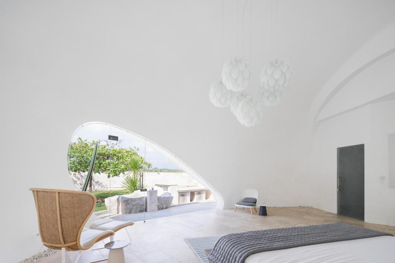 The Cloud Beachfront Villa Tabanan Екстериор снимка