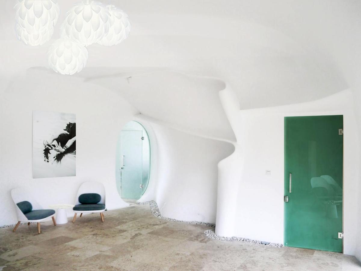 The Cloud Beachfront Villa Tabanan Екстериор снимка